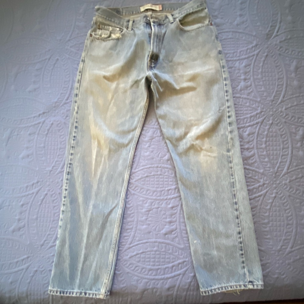 Levi’s Men's 505 Vintage Denim Jeans Regular Fit Light Blue Distressed